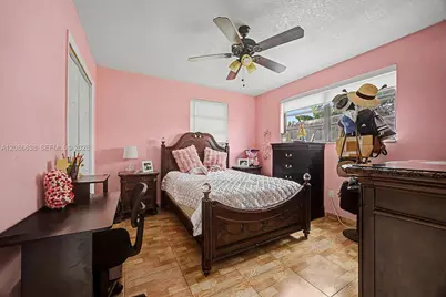 17330 SW 302nd St, Homestead, FL 33030 - Photo 16