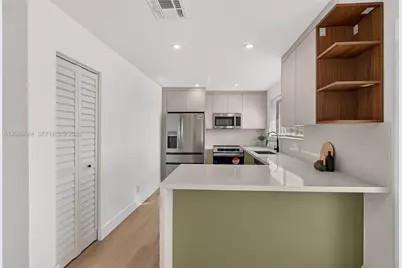 3210 SW 94th Ct, Miami, FL 33165 - Photo 6