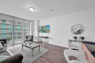 79 SW 12th St, Miami, FL 33130 - Photo 8