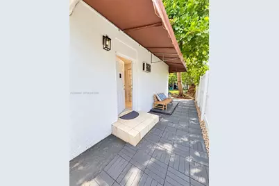 9260 Little River Blvd #B, Miami, FL 33147 - Photo 12