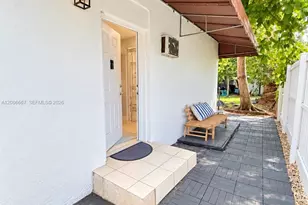 9260 Little River Blvd, Miami, FL 33147 - Photo 12