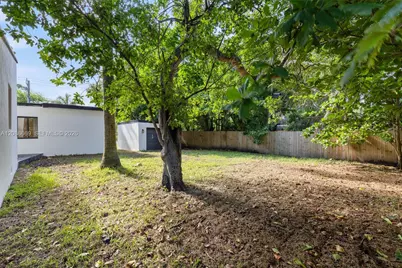 1001 NE 82nd St, Miami, FL 33138 - Photo 24