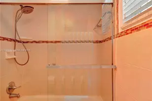 1658 Bay Rd, Miami Beach, FL 33139 - Photo 30