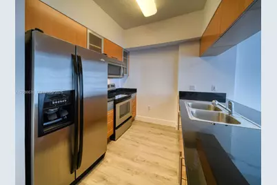 1750 N Bayshore Dr #3205, Miami, FL 33132 - Photo 4