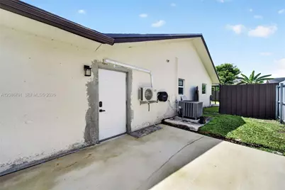 12840 SW 147th Terr Rd, Miami, FL 33186 - Photo 34
