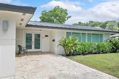 7111 Bamboo St, Miami Lakes, FL 33014 - Photo 4