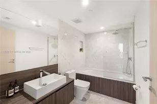 1000 Brickell Plaza, Miami, FL 33131 - Photo 16