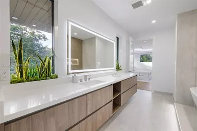 807 SW 12th Ave, Fort Lauderdale, FL 33312 - Photo 34