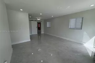 1610 N 70th Ave, Hollywood, FL 33024 - Photo 2