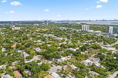 178 NE 45th St, Miami, FL 33137 - Photo 54