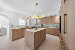 178 NE 45th St, Miami, FL 33137 - Photo 12