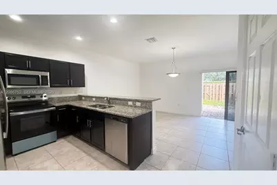 3217 SE 4th St #3217, Homestead, FL 33033 - Photo 8