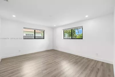 8253 W 14th Ct, Hialeah, FL 33014 - Photo 6