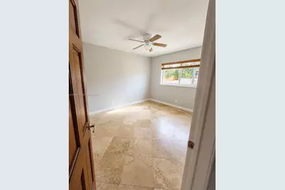 1000 SE 15th St #205, Fort Lauderdale, FL 33316 - Photo 4