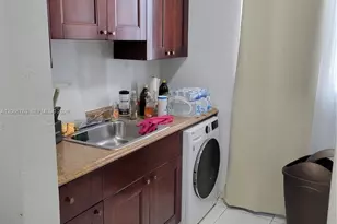 1551 Michigan Ave, Miami Beach, FL 33139 - Photo 2