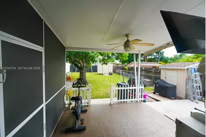 358 E 45th St, Hialeah, FL 33013 - Photo 20