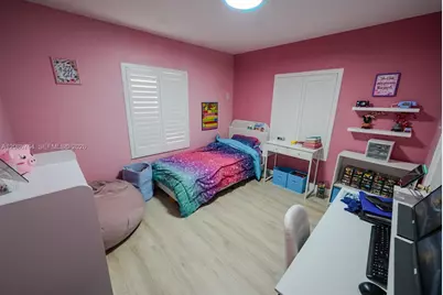 358 E 45th St, Hialeah, FL 33013 - Photo 16