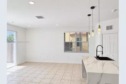 11034 NW 86th Ter #0, Doral, FL 33178 - Photo 16