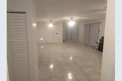 110 NW 9th Ave, South Bay, FL 33493 - Photo 2