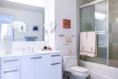 1060 Brickell Ave #3515, Miami, FL 33131 - Photo 14