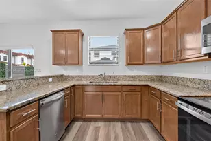 8897 NW 103rd Ave, Doral, FL 33178 - Photo 14