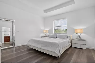 8897 NW 103rd Ave, Doral, FL 33178 - Photo 18