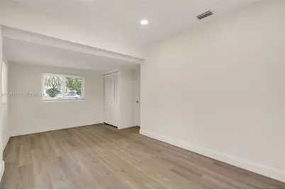 1514 NE 176th St #0, North Miami Beach, FL 33162 - Photo 8
