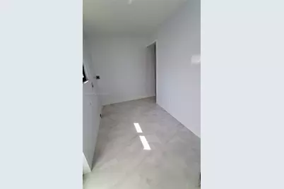 216 Shadow Way, Miami Springs, FL 33166 - Photo 26