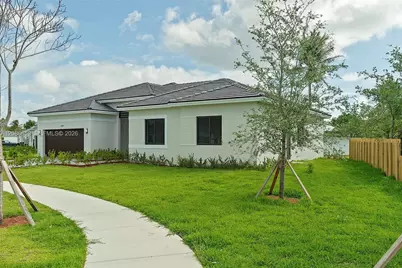 20943 SW 96th Ct, Cutler Bay, FL 33189 - Photo 2