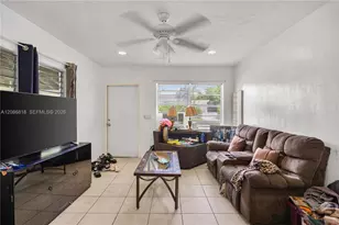 824 44th St, West Palm Beach, FL 33407 - Photo 4