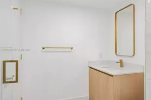 90 NE 32nd St, Miami, FL 33137 - Photo 24