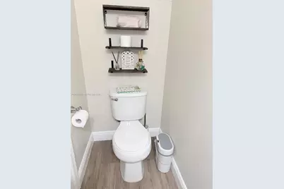 16 Key West Ct, Weston, FL 33326 - Photo 8