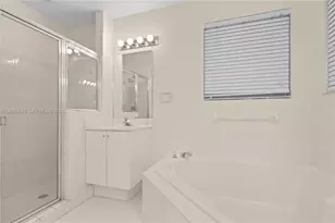 19331 SW 15th St, Pembroke Pines, FL 33029 - Photo 32