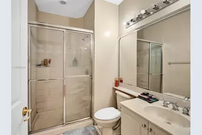19462 Saturnia Lakes Dr, Boca Raton, FL 33498 - Photo 10