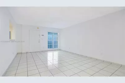 1340 Lincoln Rd #404, Miami Beach, FL 33139 - Photo 12