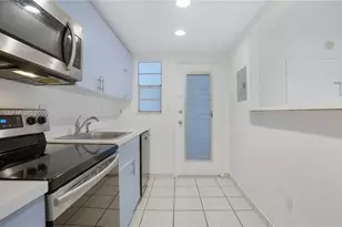 1340 Lincoln Rd, Miami Beach, FL 33139 - Photo 1