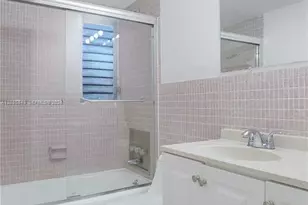 1340 Lincoln Rd, Miami Beach, FL 33139 - Photo 16
