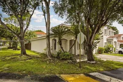 16525 SW 97th Ter, Miami, FL 33196 - Photo 2
