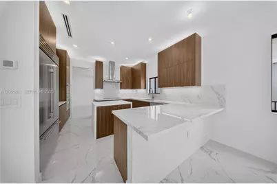 19638 NE 14th Ave #19638, Miami, FL 33179 - Photo 8