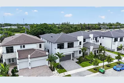 19638 NE 14th Ave #19638, Miami, FL 33179 - Photo 50
