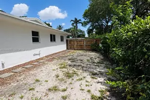 695 SW 65th Ave, Margate, FL 33068 - Photo 24