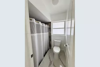 695 SW 65th Ave, Margate, FL 33068 - Photo 20