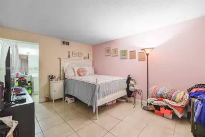 20005 NE 3rd Ct #3, Miami, FL 33179 - Photo 12