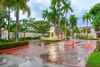 20005 NE 3rd Ct #3, Miami, FL 33179 - Photo 26