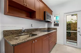 623 NE 61st St, Miami, FL 33137 - Photo 4