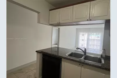 677 NE 24 Th #704, Miami, FL 33137 - Photo 14