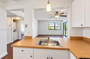 14917 SW 104th St, Miami, FL 33196 - Photo 2