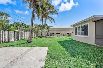 2475 NE 214th St, Aventura, FL 33180 - Photo 32