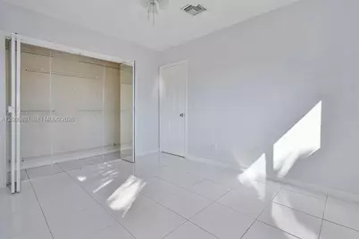 2475 NE 214th St, Aventura, FL 33180 - Photo 28