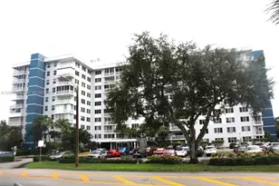 4200 Hillcrest Dr, Hollywood, FL 33021 - Photo 1